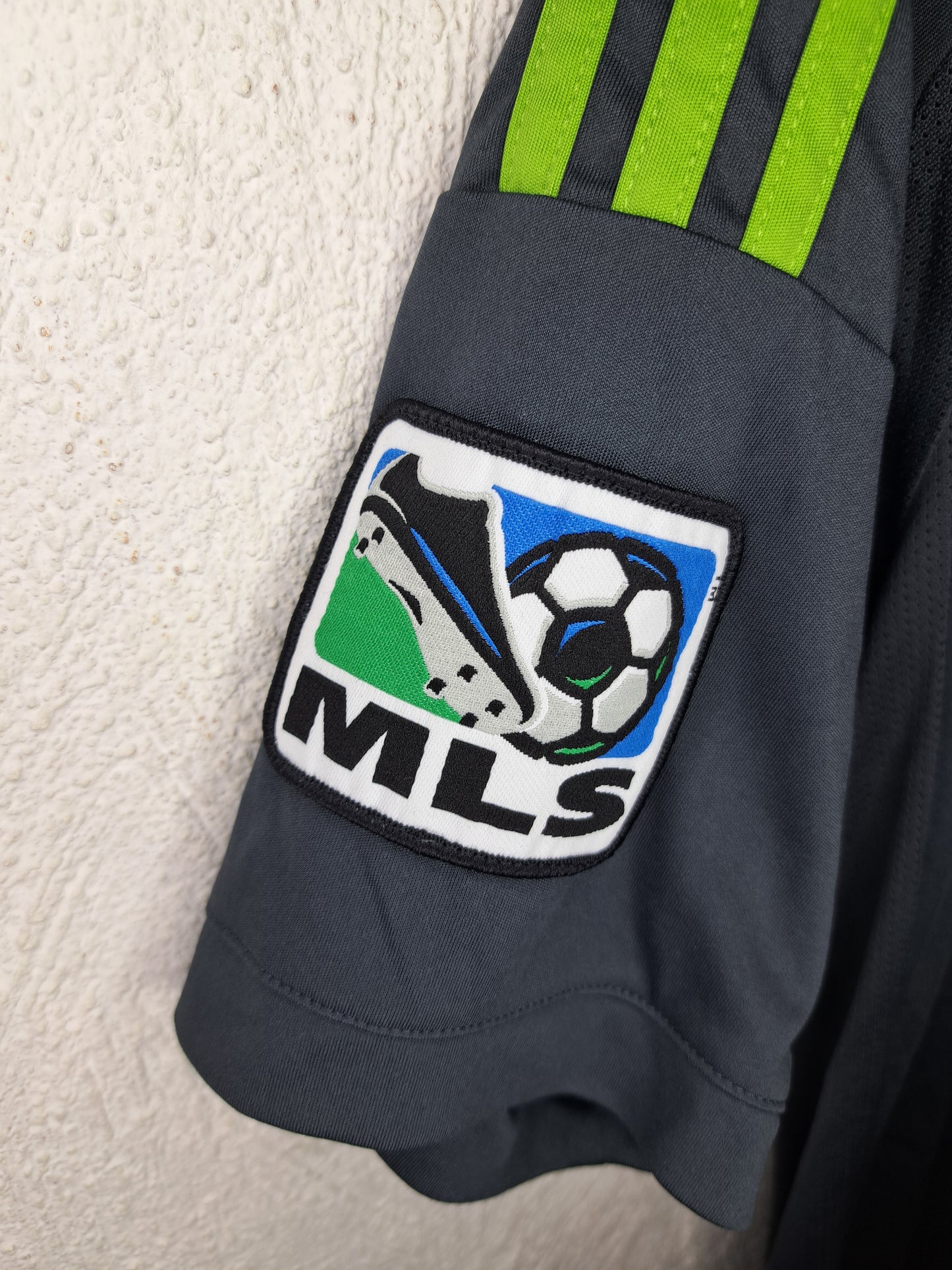Seattle Saunders FC 2013-2014 away shirt (S)