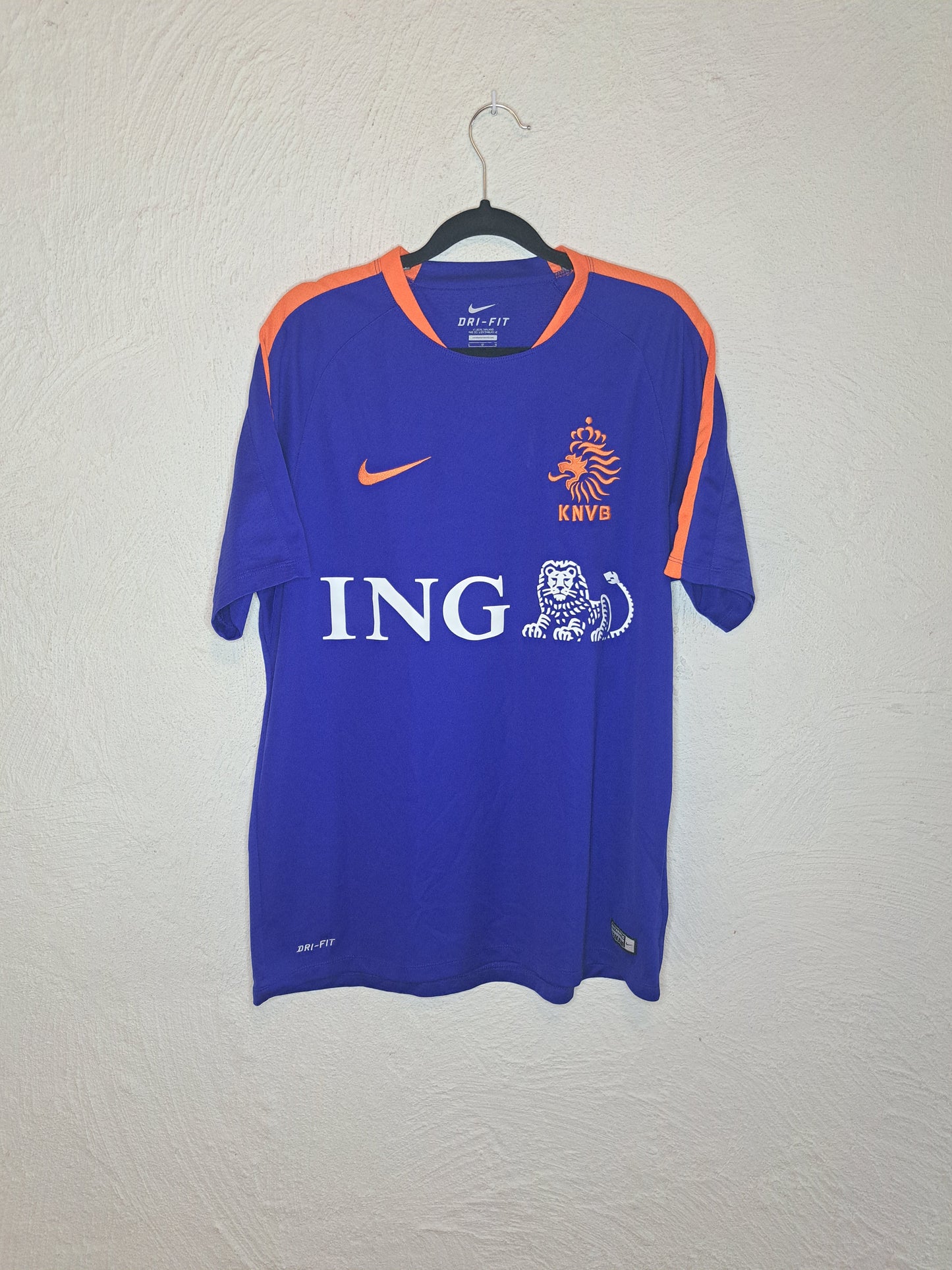 Netherlands 2016 training shirt (L)