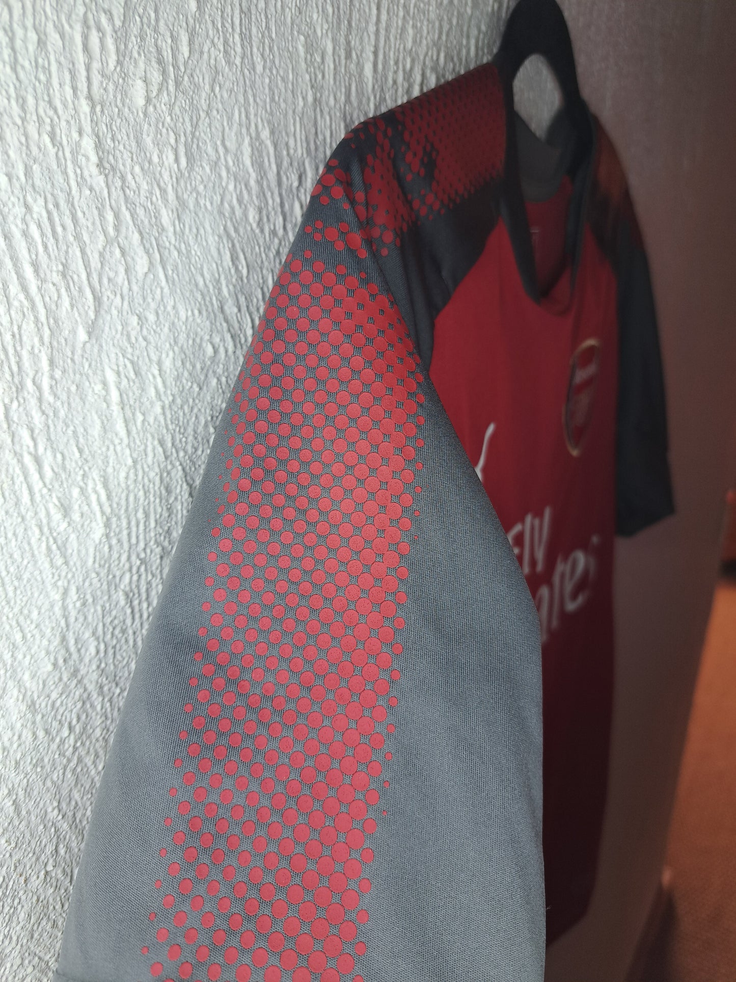 Arsenal 2017-2018 training shirt (XS)