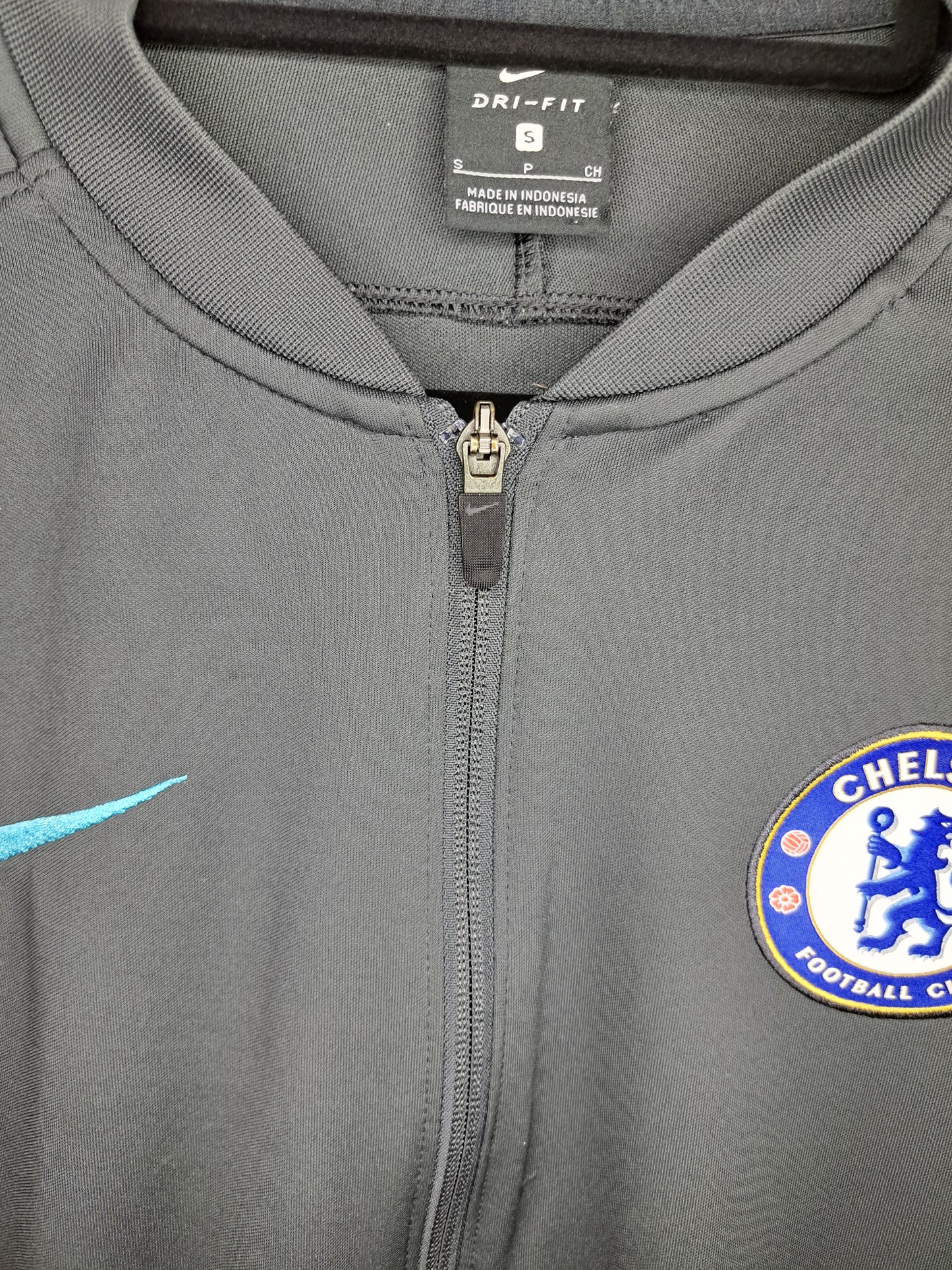 Chelsea 2017-2018 track jacket (S)