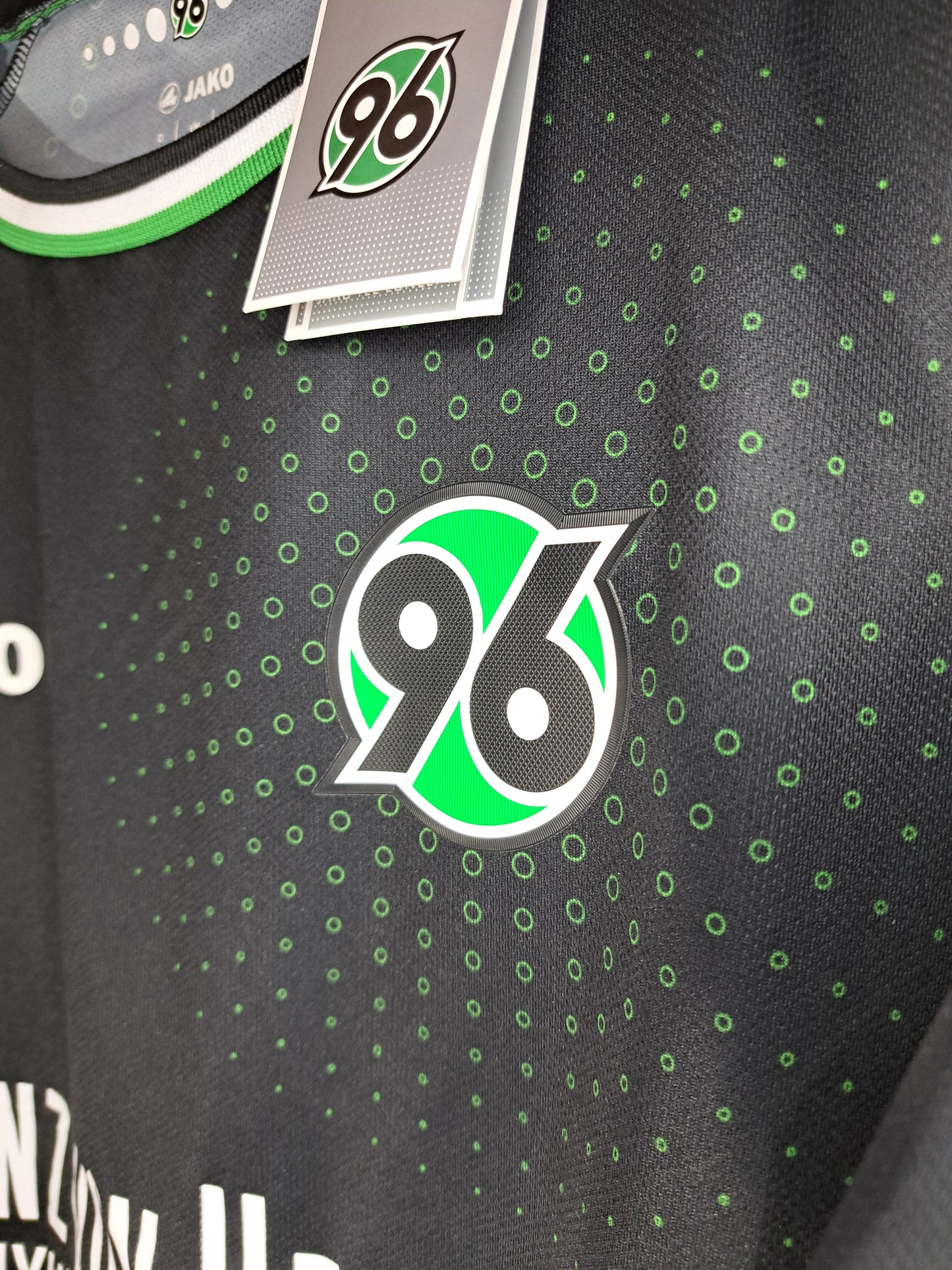 Hannover 2014-2015 away shirt (L)