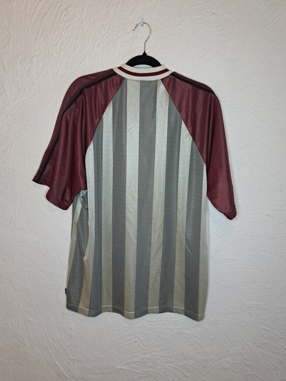 Umbro 90's striped template shirt (XL)