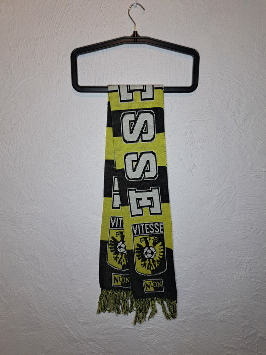 Vitesse scarf