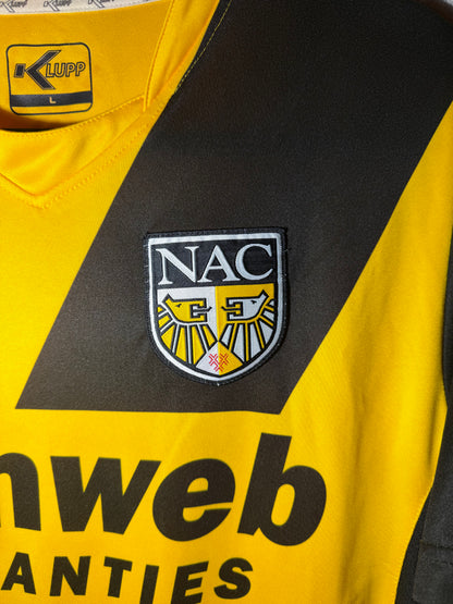 Nac Breda 2009-2010 home kit (L)