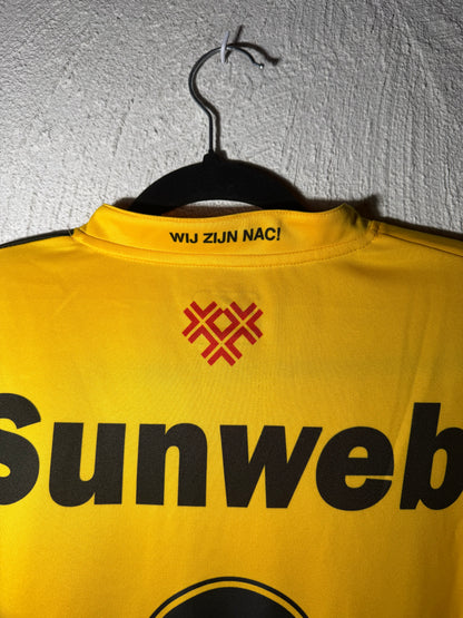 Nac Breda 2009-2010 home kit (L)