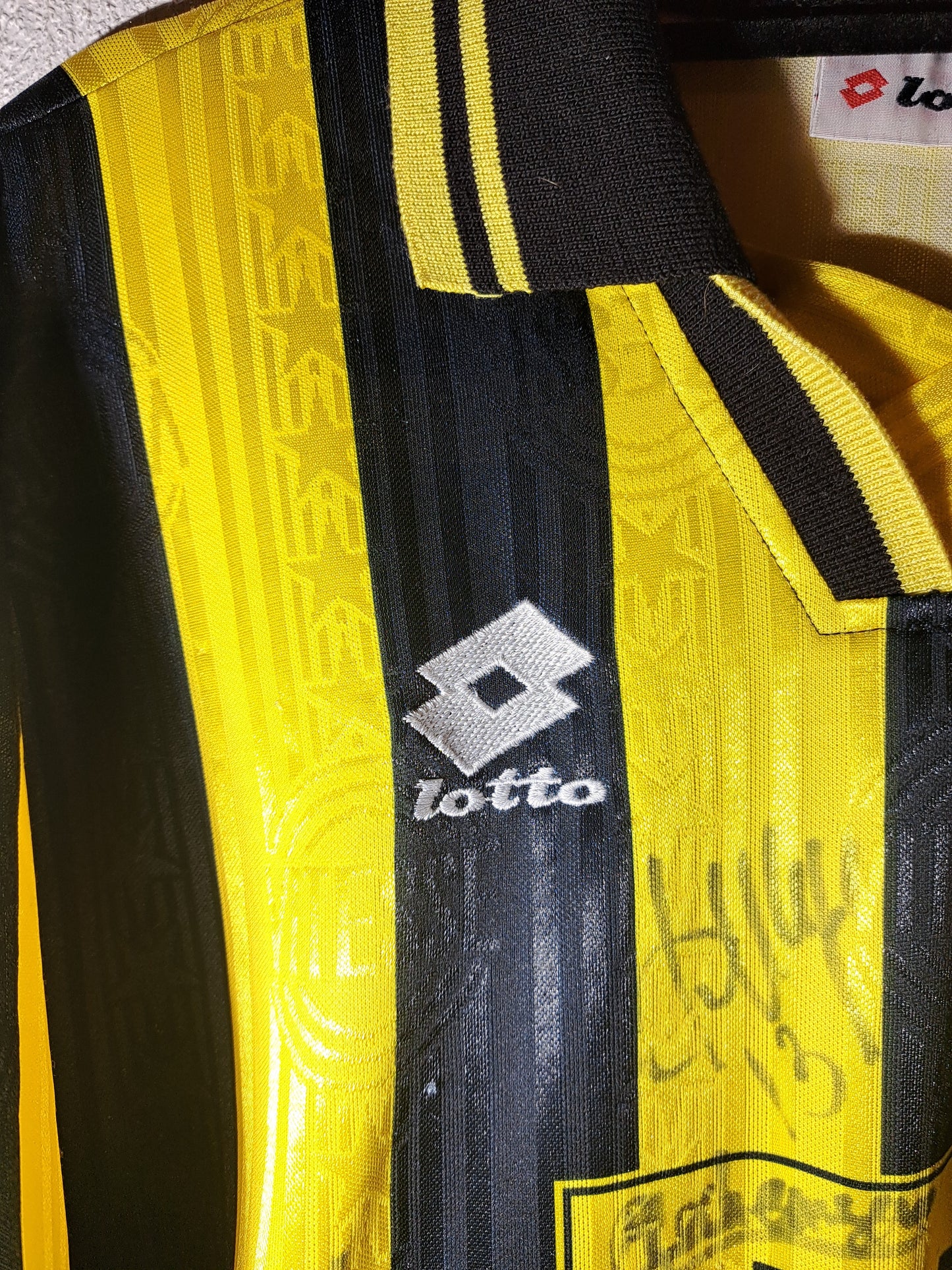 Vitesse 1998-1999 home shirt (XL) Signed