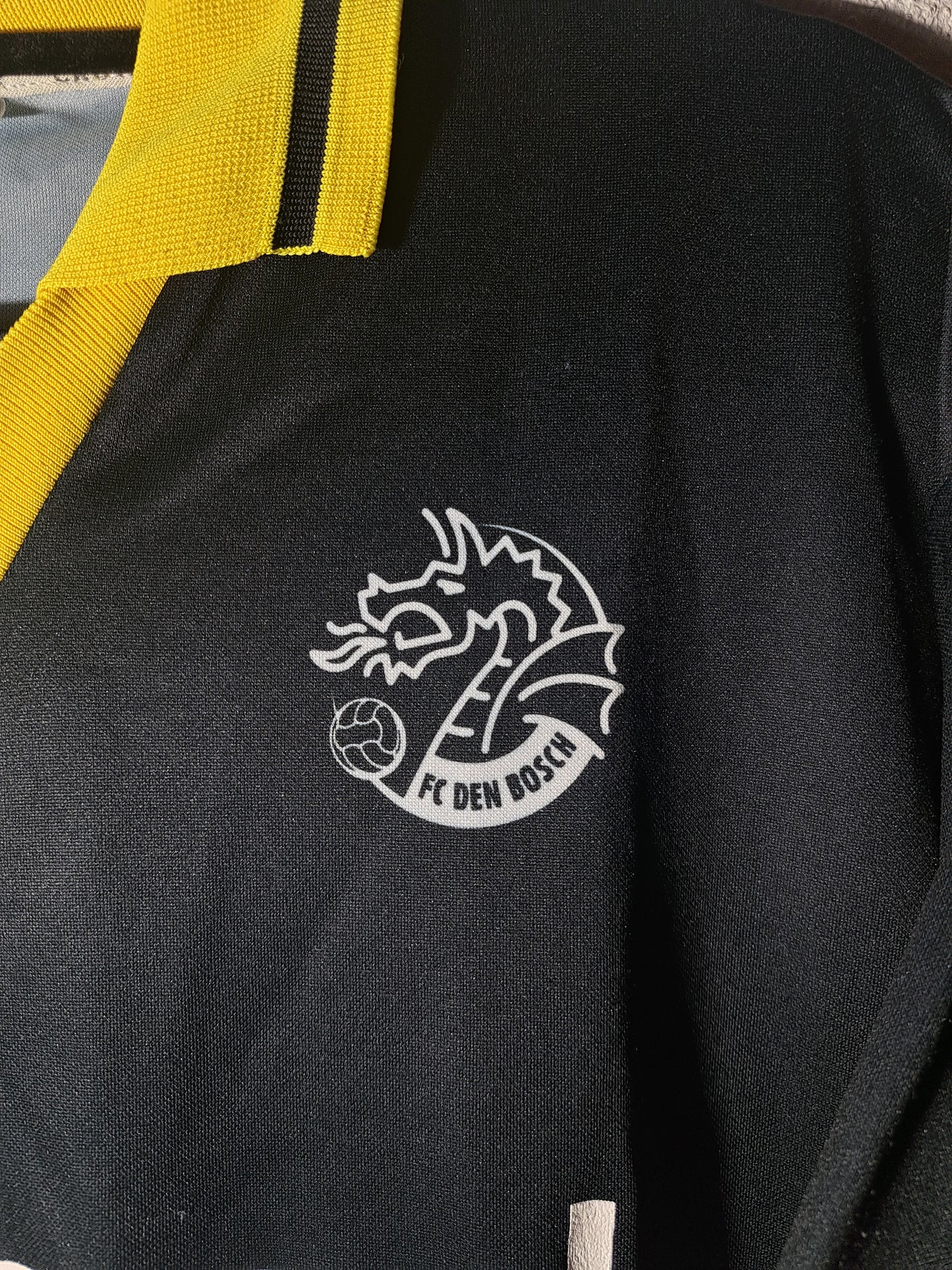 FC Den Bosch 2001-2002 away shirt (XL)