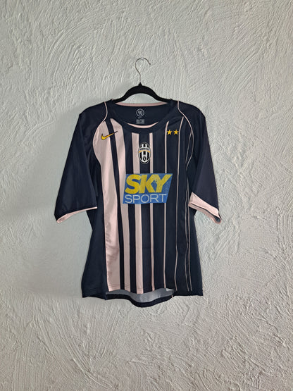 Juventus 2004-2005 away shirt #Buffon (L)