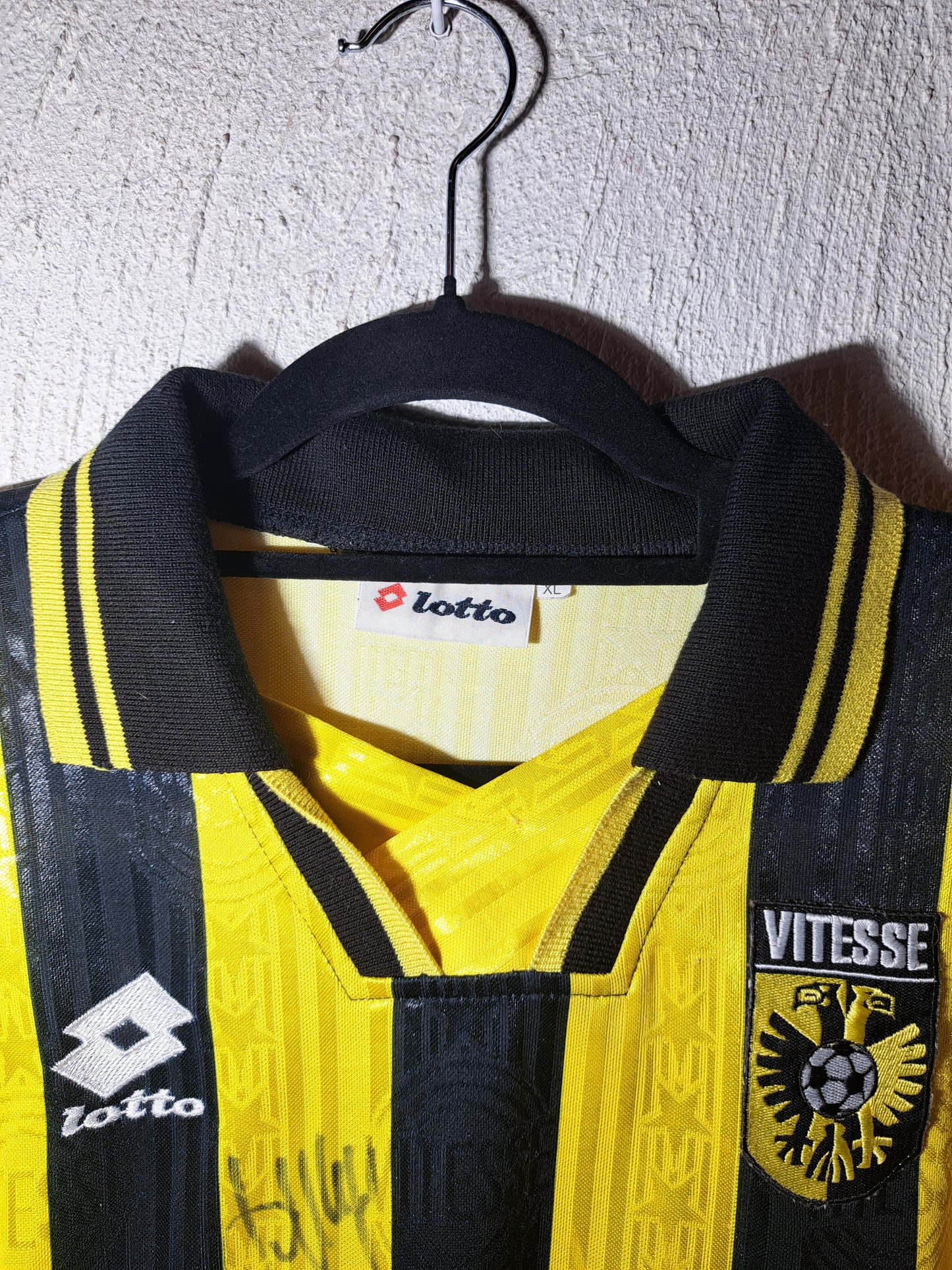 Vitesse 1998-1999 home shirt (XL) Signed