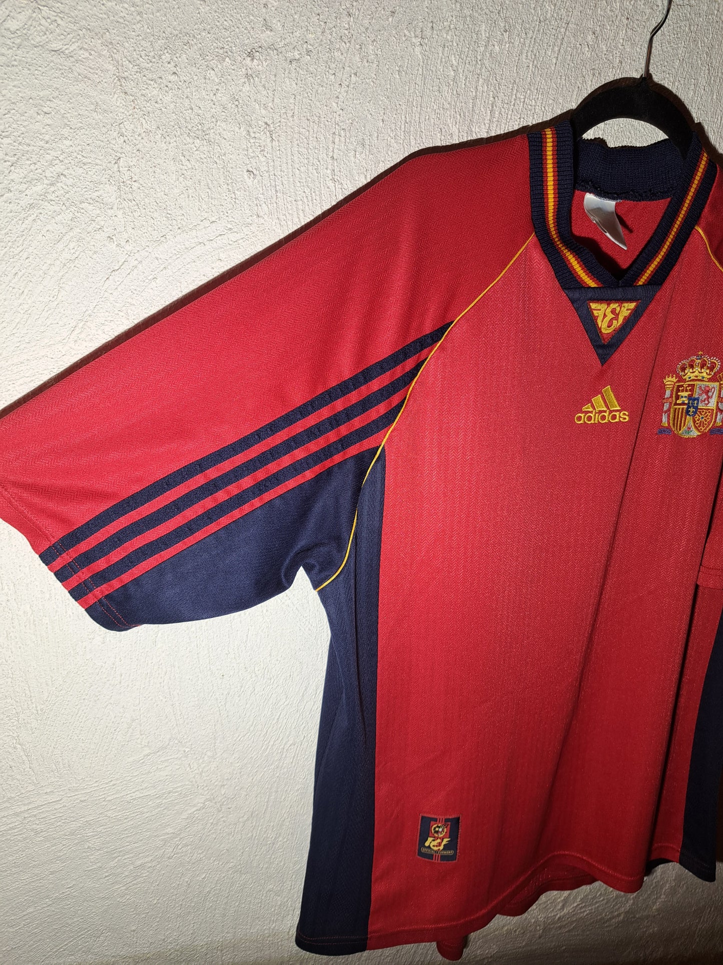 Spain 1998-1999 home shirt (XL)