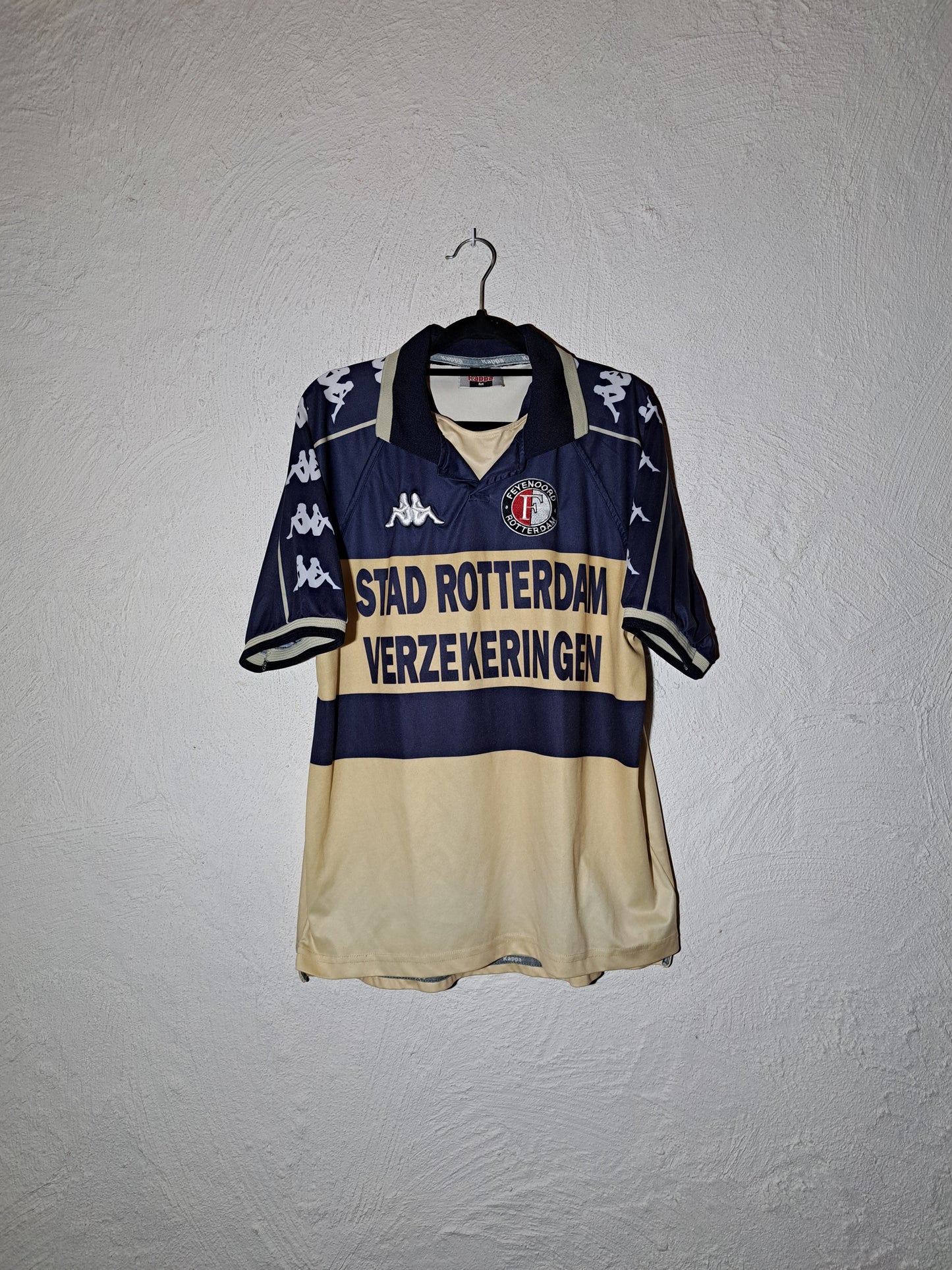 Feyenoord 2000-2001 away shirt (M)