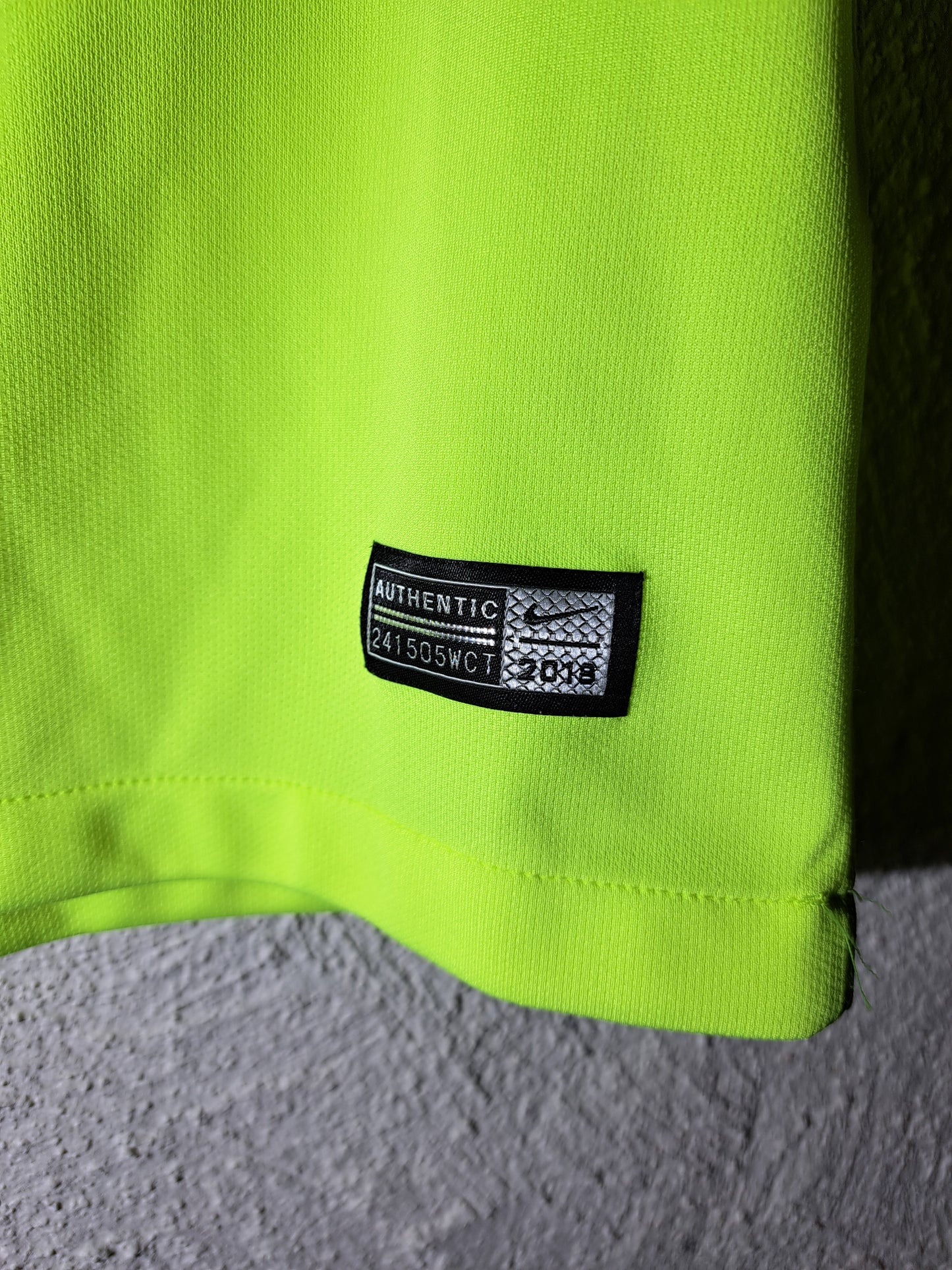 FC Barcelona 2018-2019 away shirt (S)