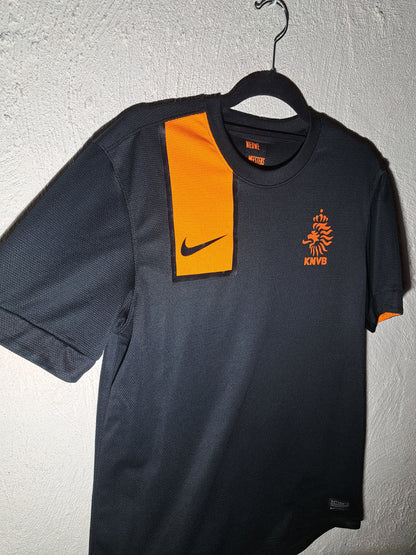Netherlands 2012-2013 away shirt (M)