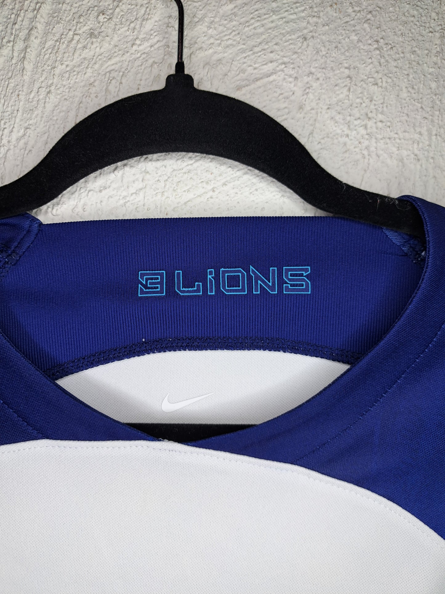 England 2022-2023 home shirt (M)