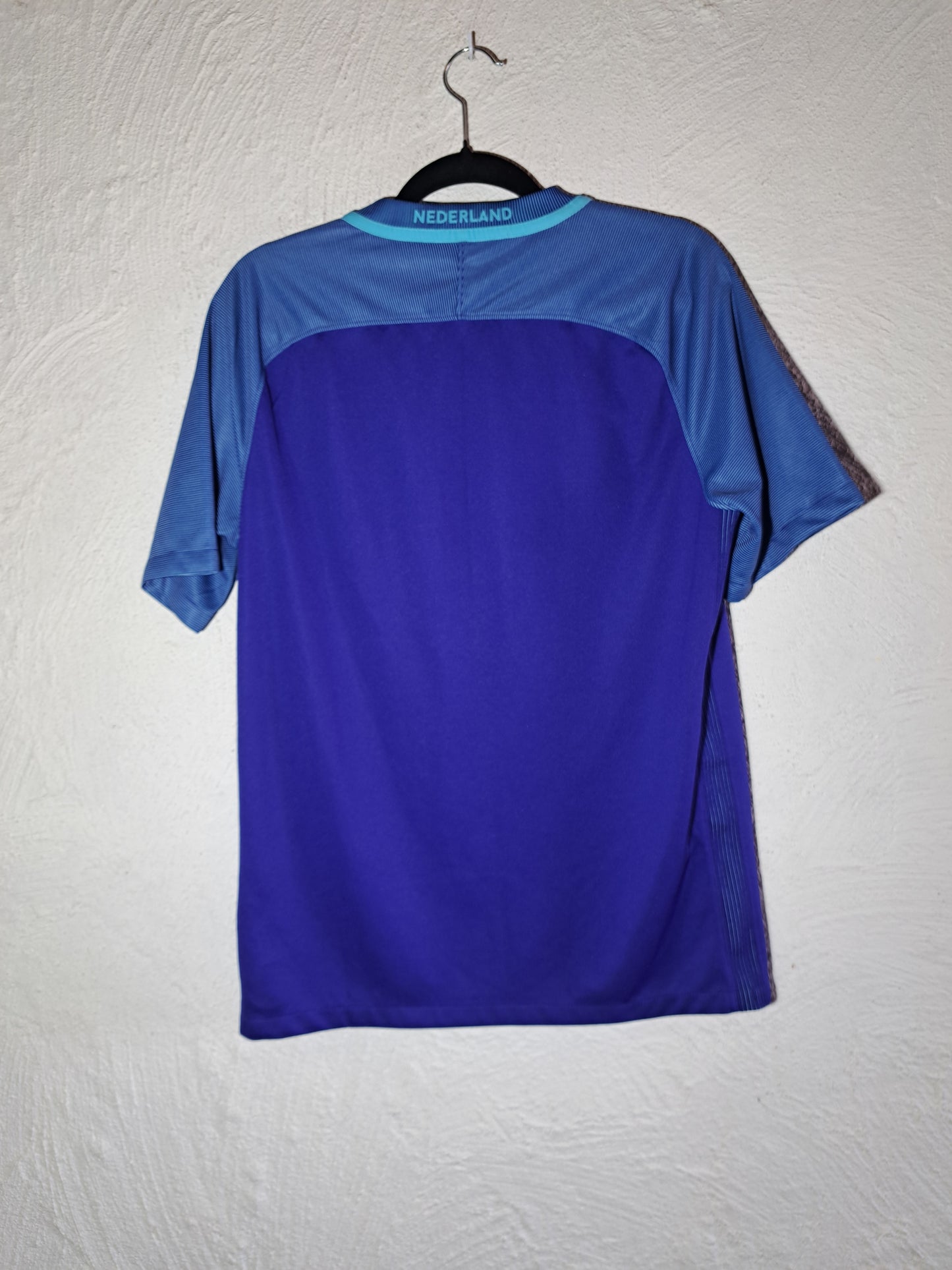 The Netherlands 2016-2017 away shirt (M)