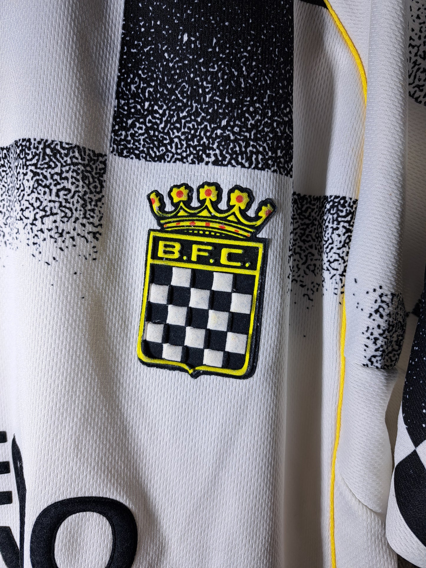 Boavista 2001-2003 home shirt (XL)