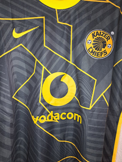Kaiser Chiefs 2021-2022 away shirt (L)