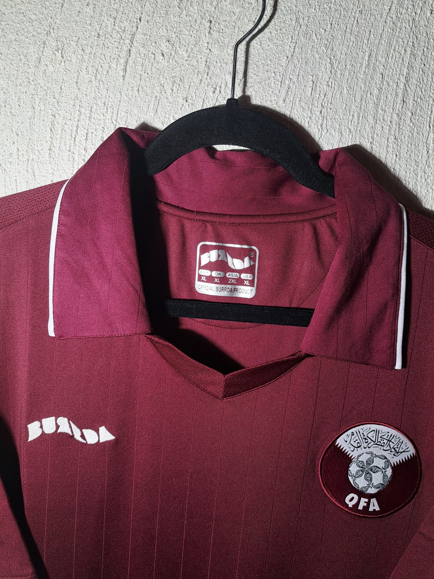 Qatar 2009-2010 home shirt (XL)