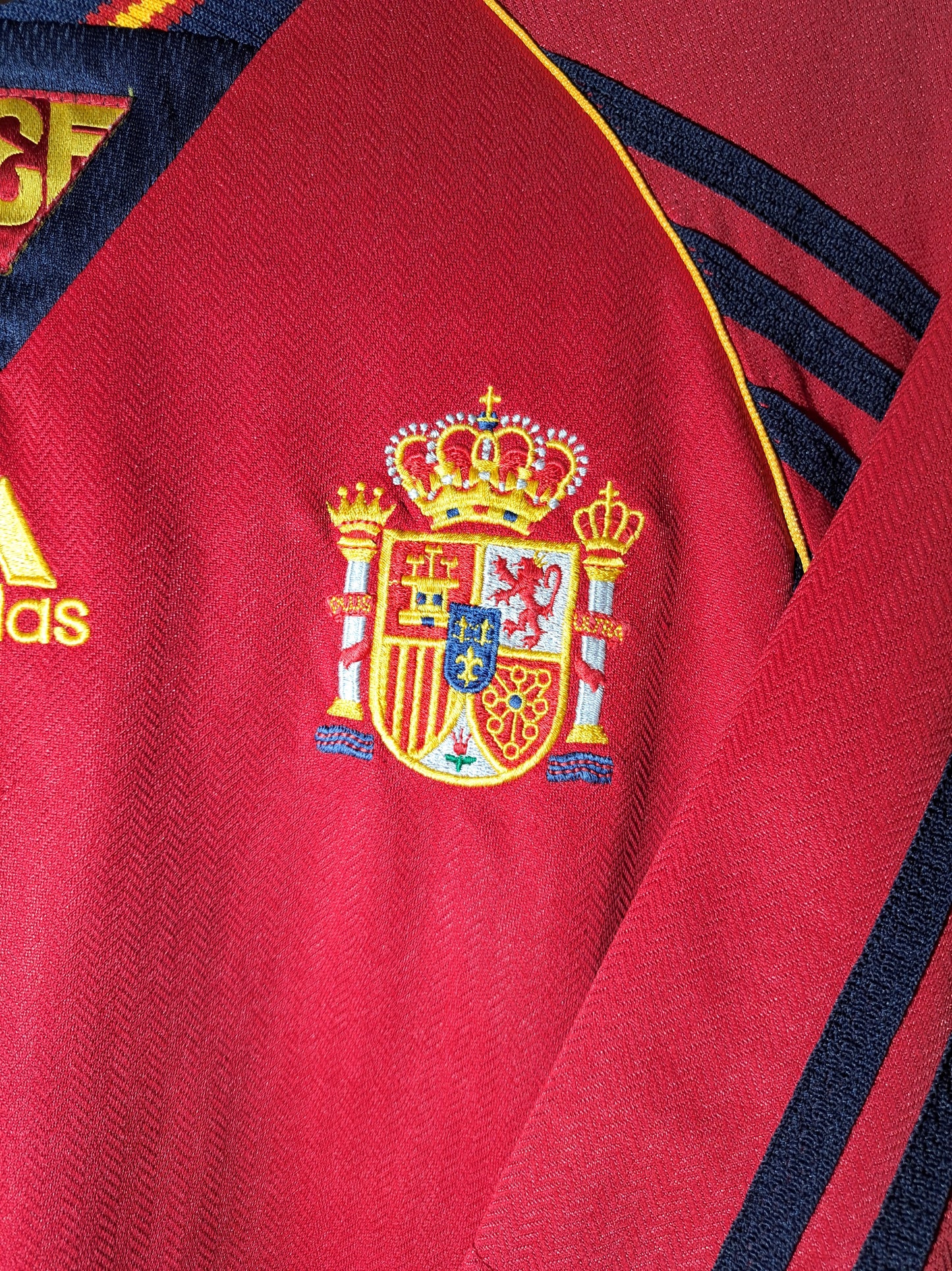 Spain 1998-1999 home shirt (M)