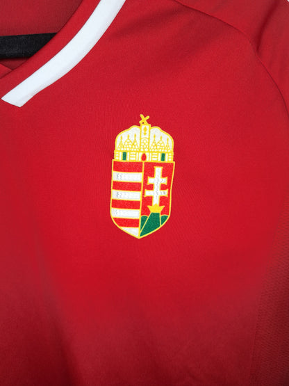Hungary 2016-2018 home shirt (S)