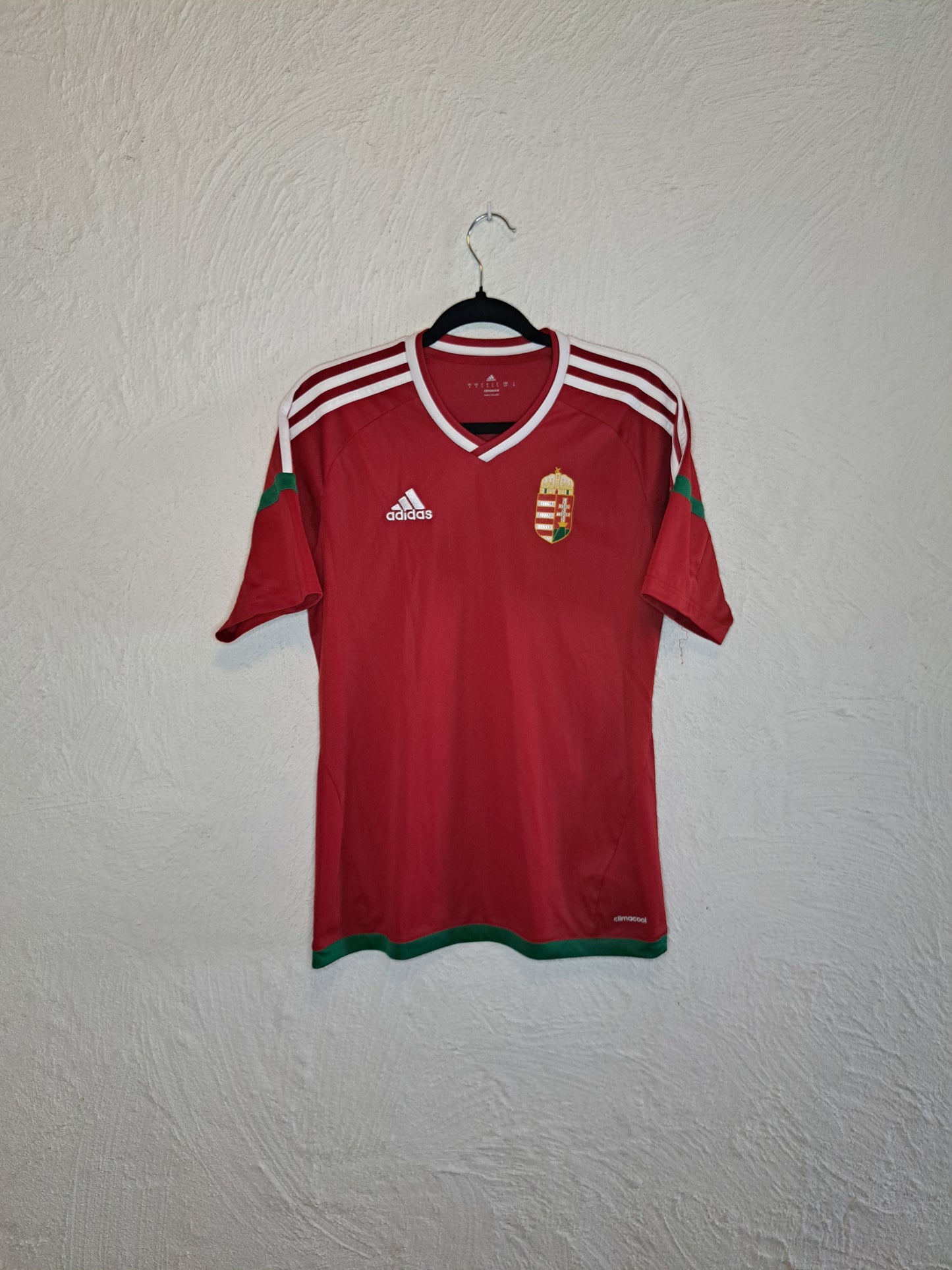 Hungary 2016-2018 home shirt (S)