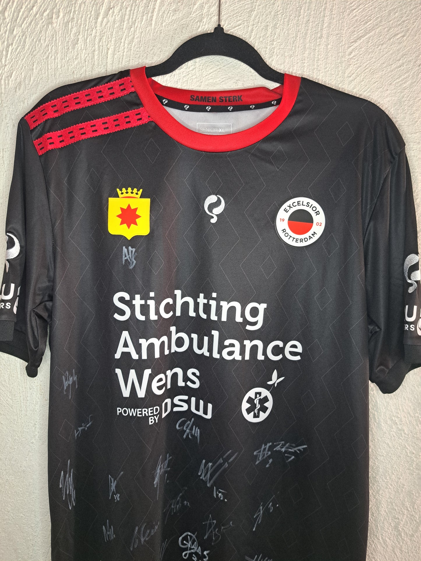 Excelsior 2022-2023 home shirt  squad signed (XL)