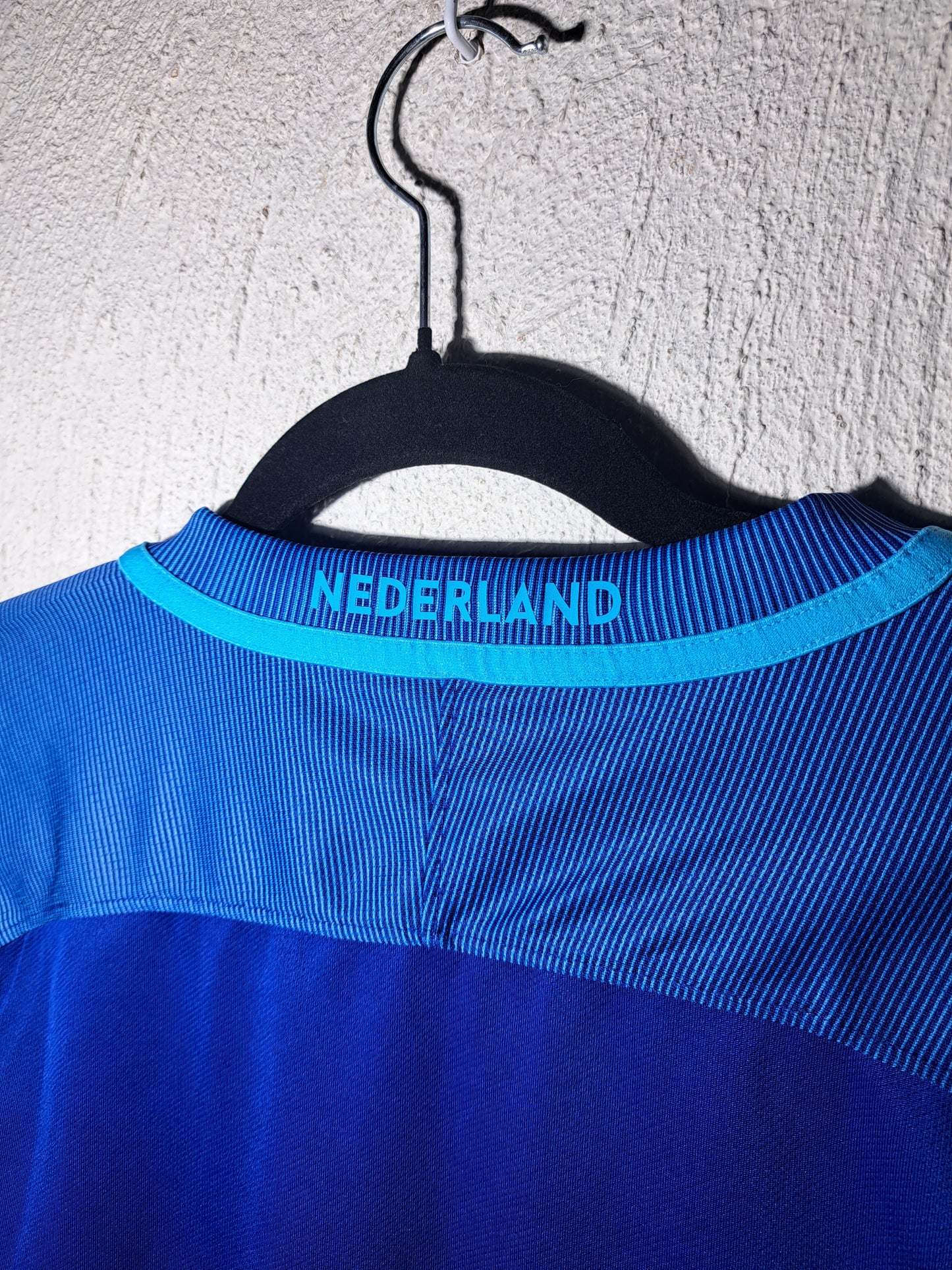 Netherlands 2016-2017 away shirt (M)