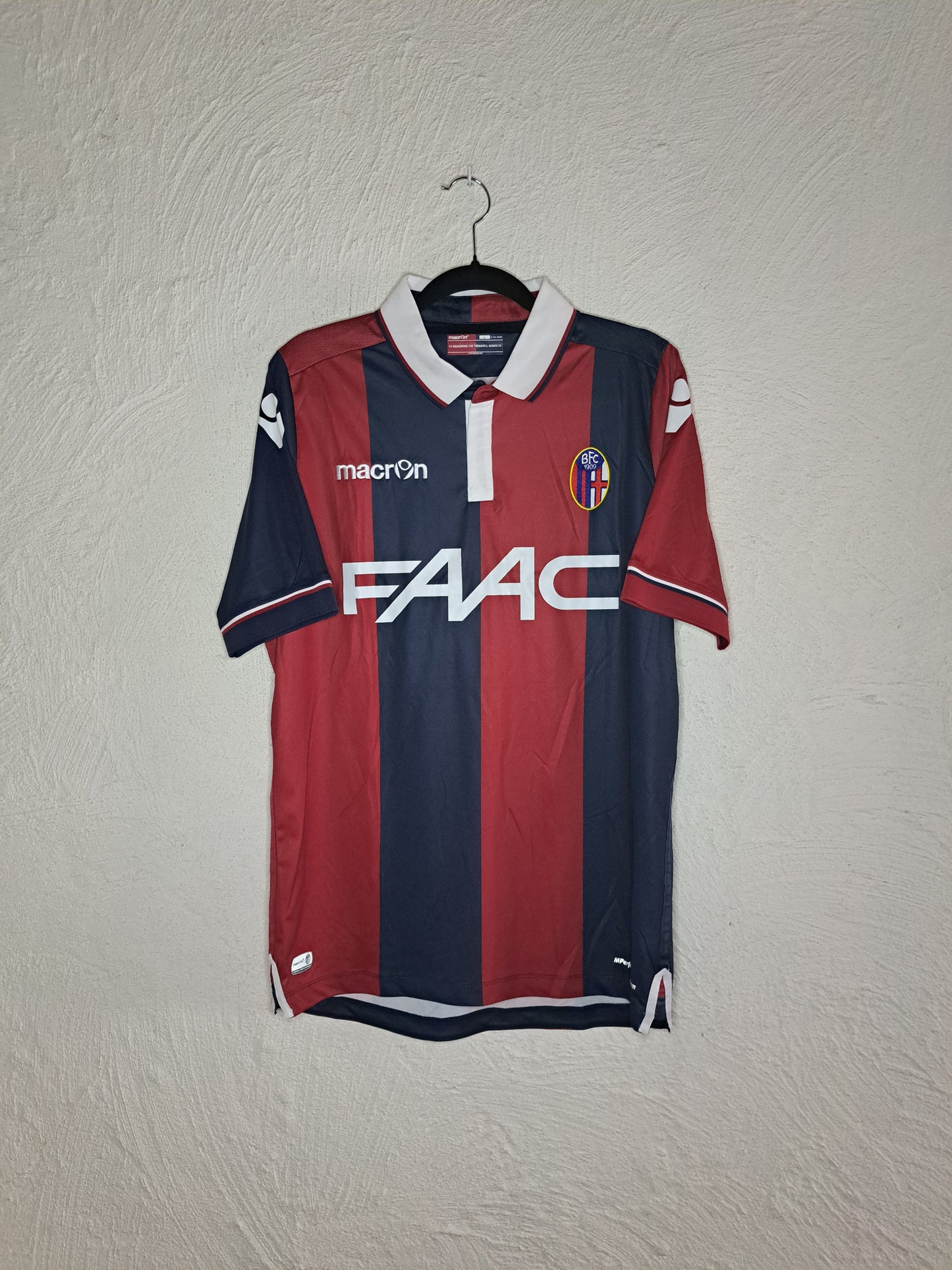 Bologna 2015-2016 home shirt (L)
