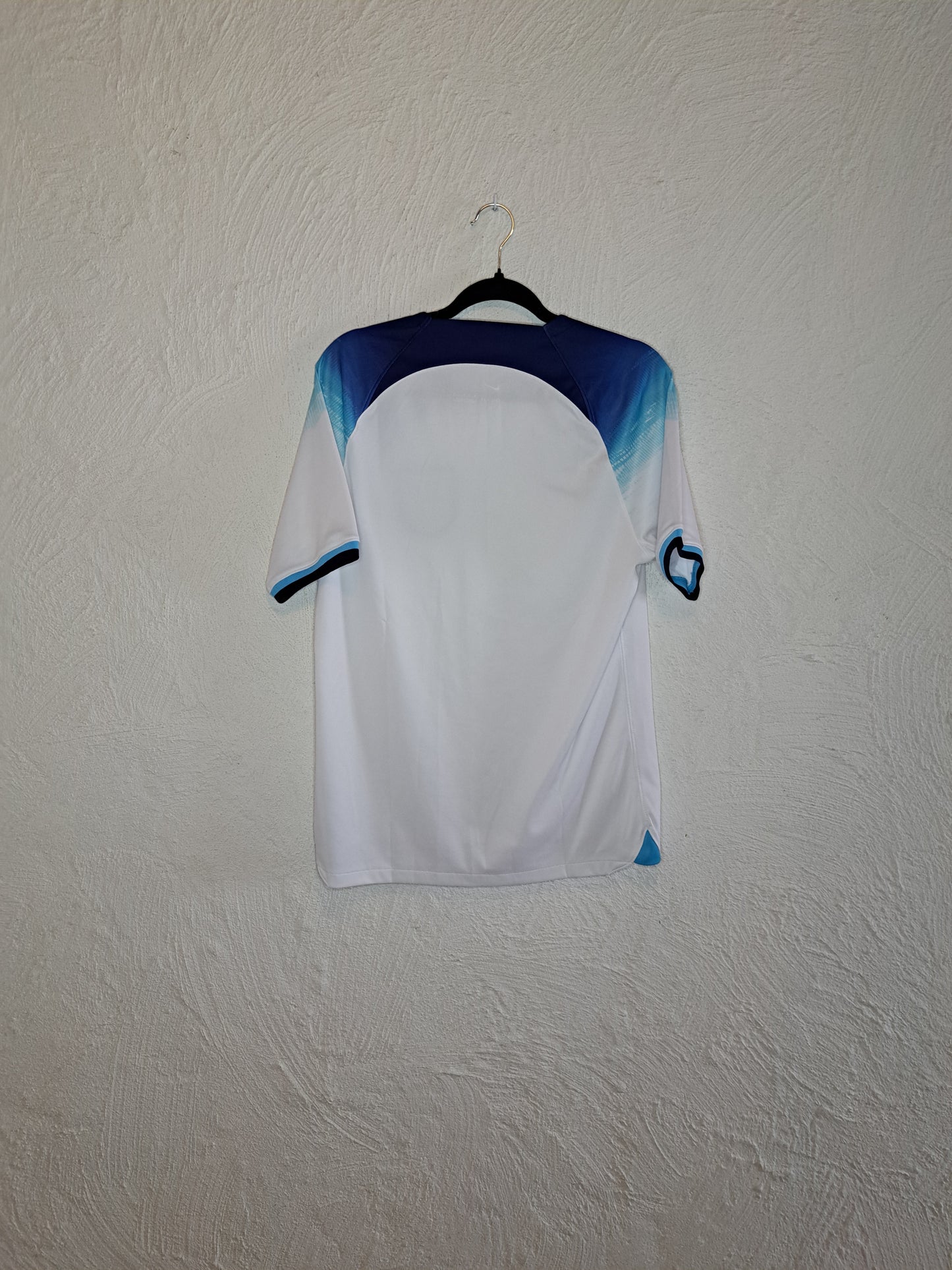 England 2022-2023 home shirt (M)