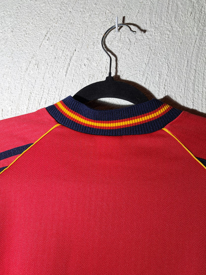 Spain 1998-1999 home shirt (M)