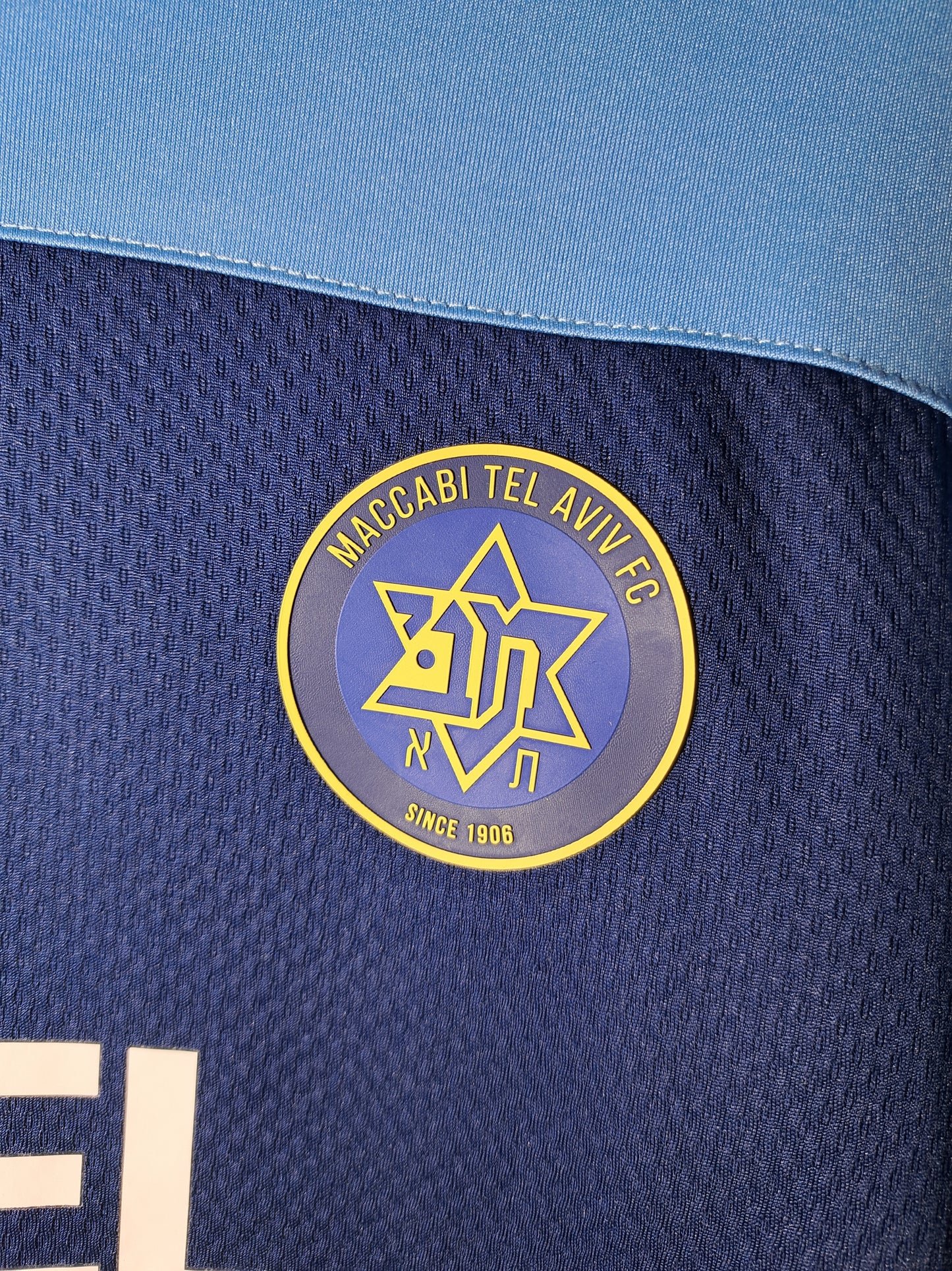 Maccabi Tel aviv 2023-2024 training shirt (L)